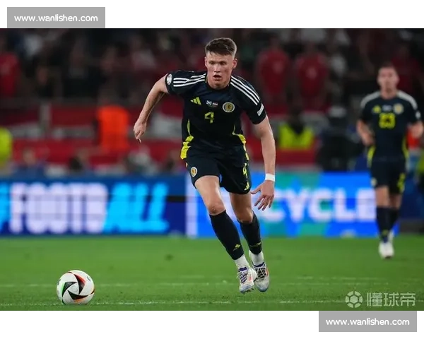 斯基拉：加拉塔萨雷 1000 万欧年薪锁定恰尔汗奥卢，土超豪门豪购背后的资金密码