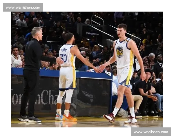 那些令人拍案叫绝的教练战术，NBA赛季的智慧博弈