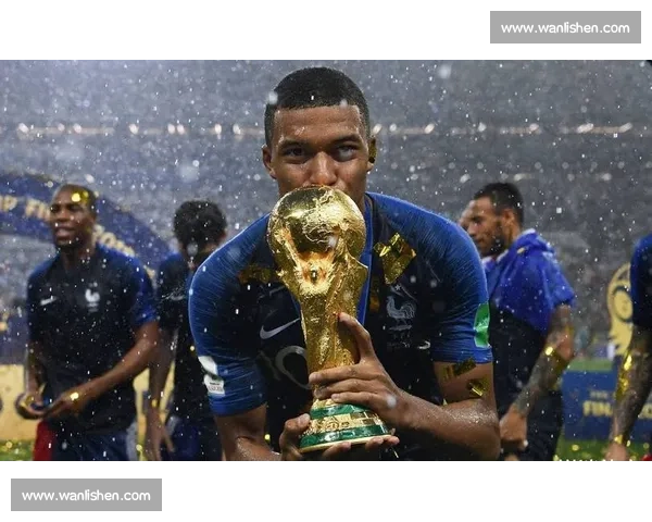 姆巴佩续约谜团再添变数，皇马球迷的心提到嗓子眼！