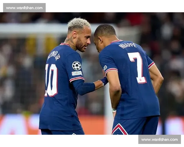 金球奖杯捧在手中，内马尔的世界杯征程，悲情英雄的呐喊！