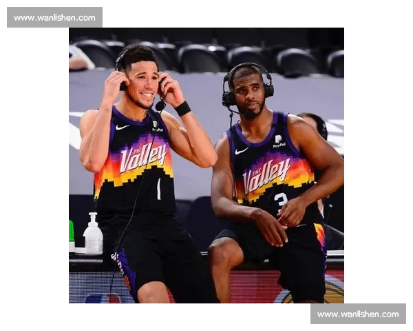 太阳队新阵容磨合训练，保罗、布克默契十足，冲击总冠军